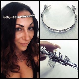 LUV AJ 🦈 Shark Tooth Crown NWOT